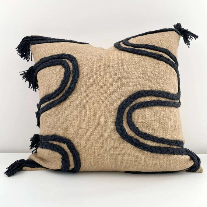 18x18 Hand Woven Neutral Blk/Tan Braided Curves Pillow Cover